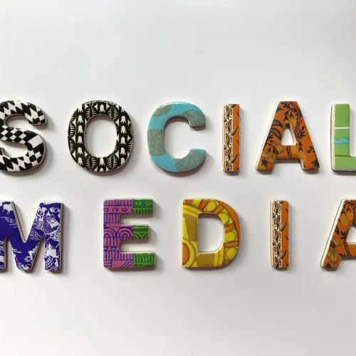 Jak promować usługi kreatywne w social mediach?
