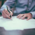 Jakie umowy powinien mieć każdy freelancer?