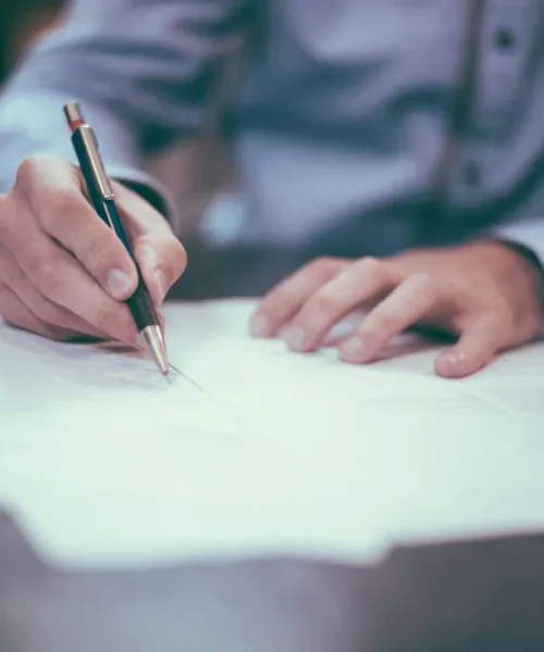 Jakie umowy powinien mieć każdy freelancer?