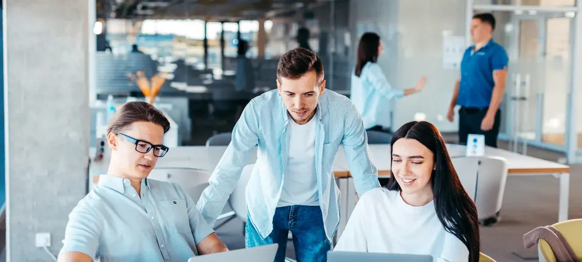 Darmowe narzędzia AI dla firm – jakie wybrać?