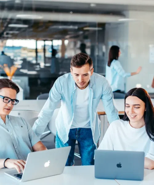 Darmowe narzędzia AI dla firm – jakie wybrać?
