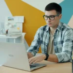 Jak zarabiać dzięki AI?